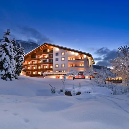 ホテル Nockresort 4*