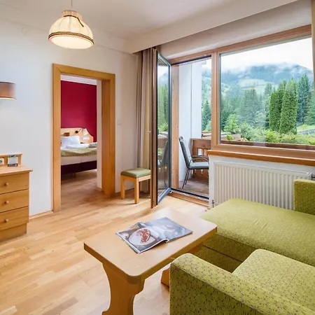 فندق Nockresort 4*